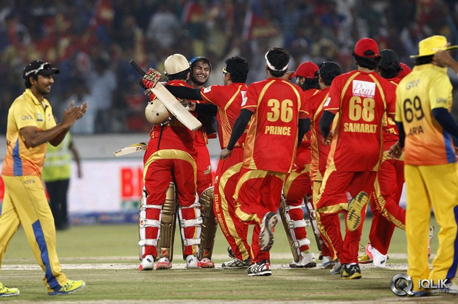 Telugu-Warriors-vs-Chennai-Rhinos-Final-Match-Photos